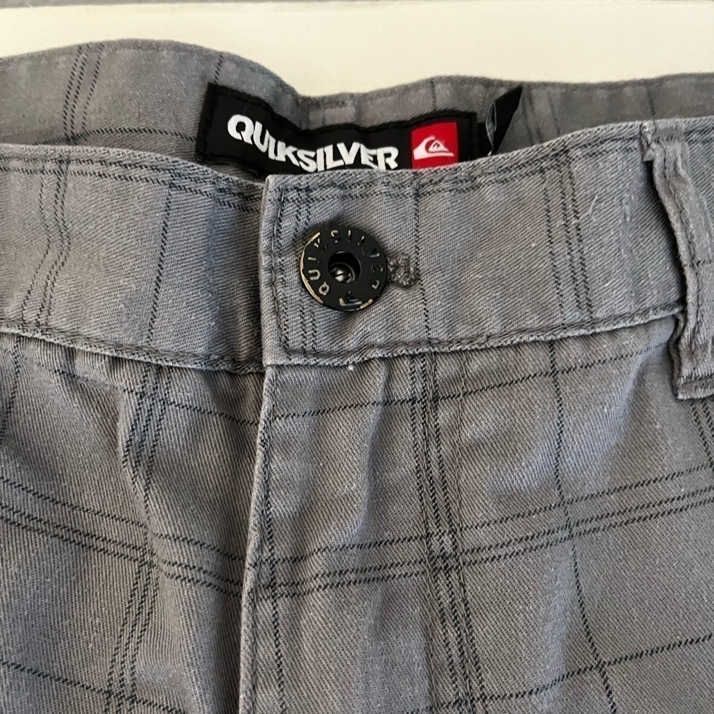 Quicksilver Surf Beach Brand Gray Plaid Shorts 36 - Picture 2 of 5